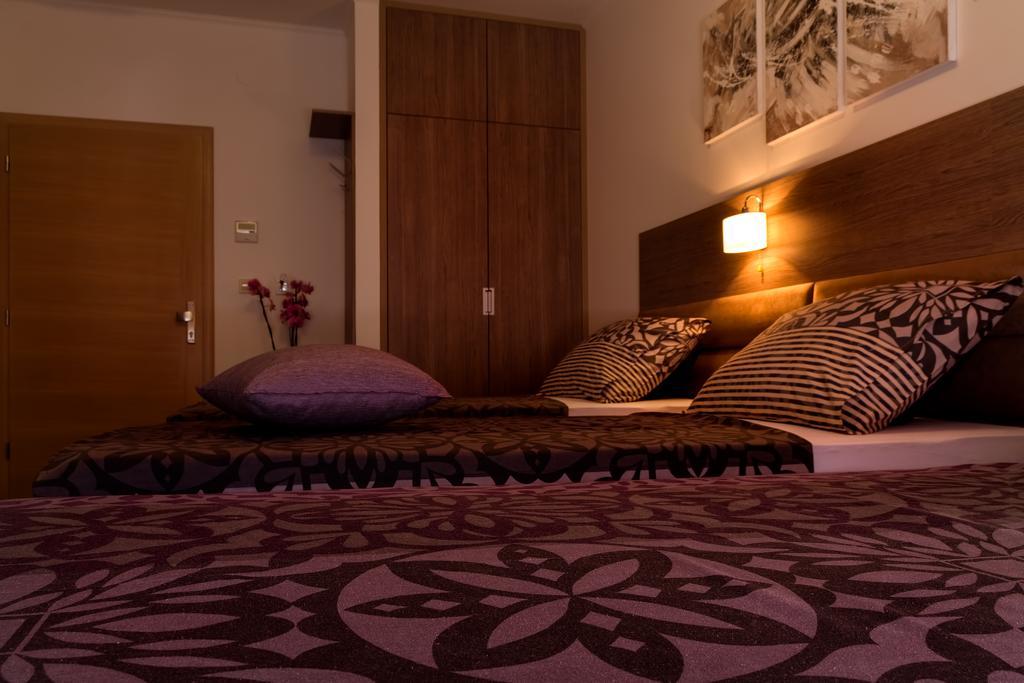 Villa Martini - Apartments & Rooms Vukovar Eksteriør bilde
