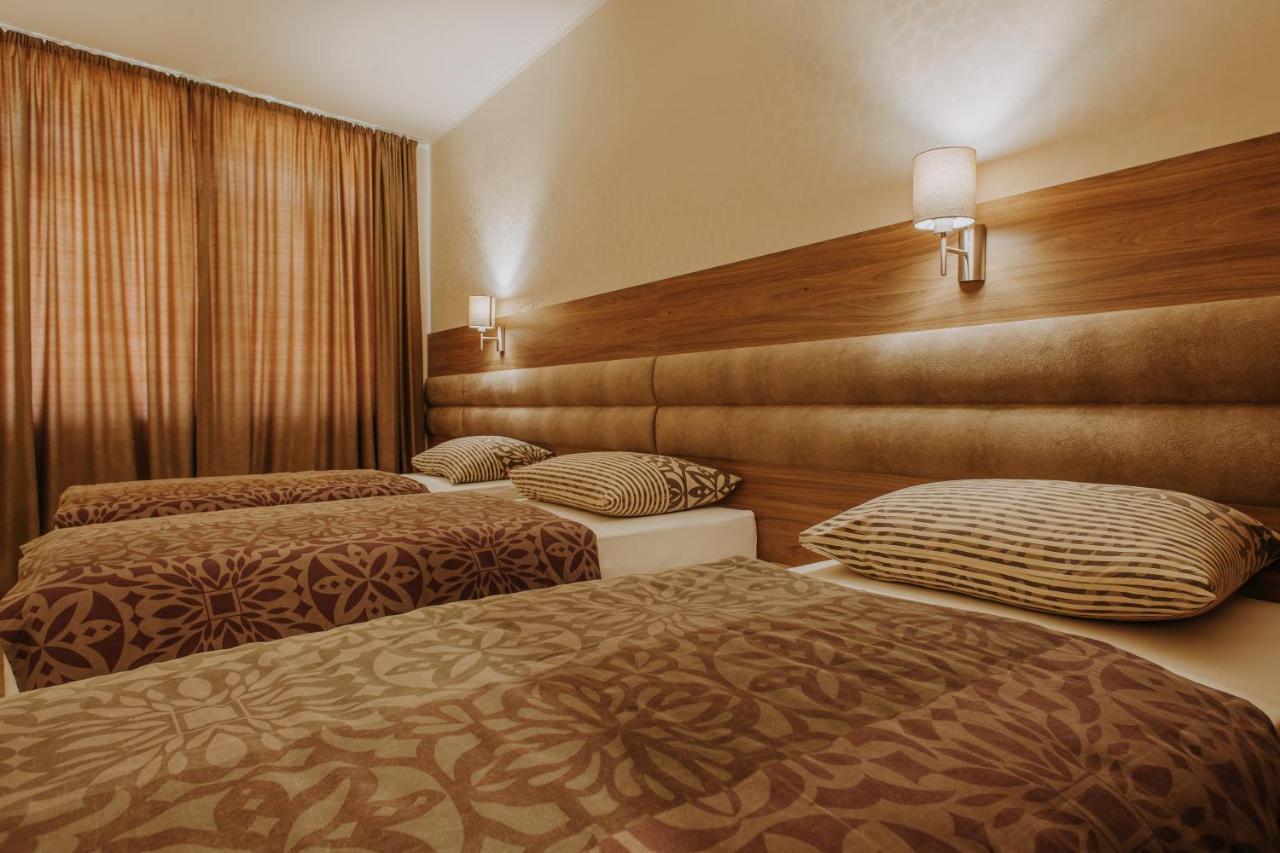 Villa Martini - Apartments & Rooms Vukovar Eksteriør bilde